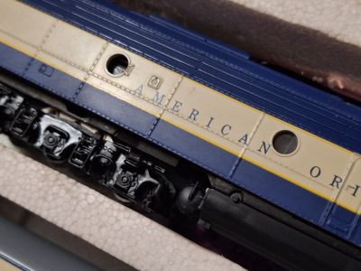 HO_Rivarossi_Limited-Edition_American_Orient_Express_Train_Set_0824_Walthers_DCCs_8xLighted_BROKEN_9