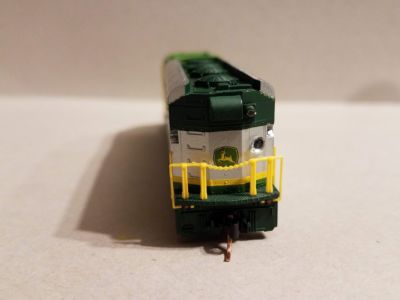 John Deer F59 PHI DC Locomotive #2400